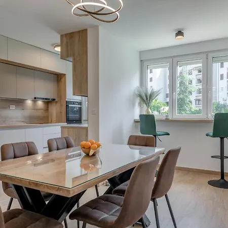 Luxury Bb Apartment Split